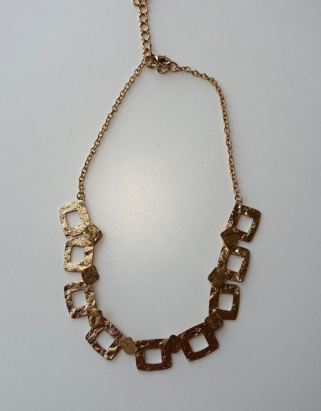 Collar SQUARE (Dorado)
