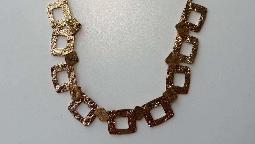 Collar SQUARE (Dorado)